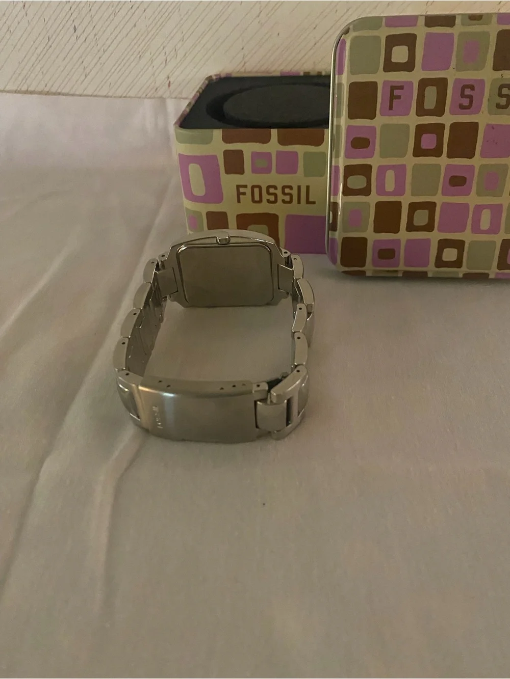 Fossil Silver Watch with Black background and Silver dial and Link Bracelet
